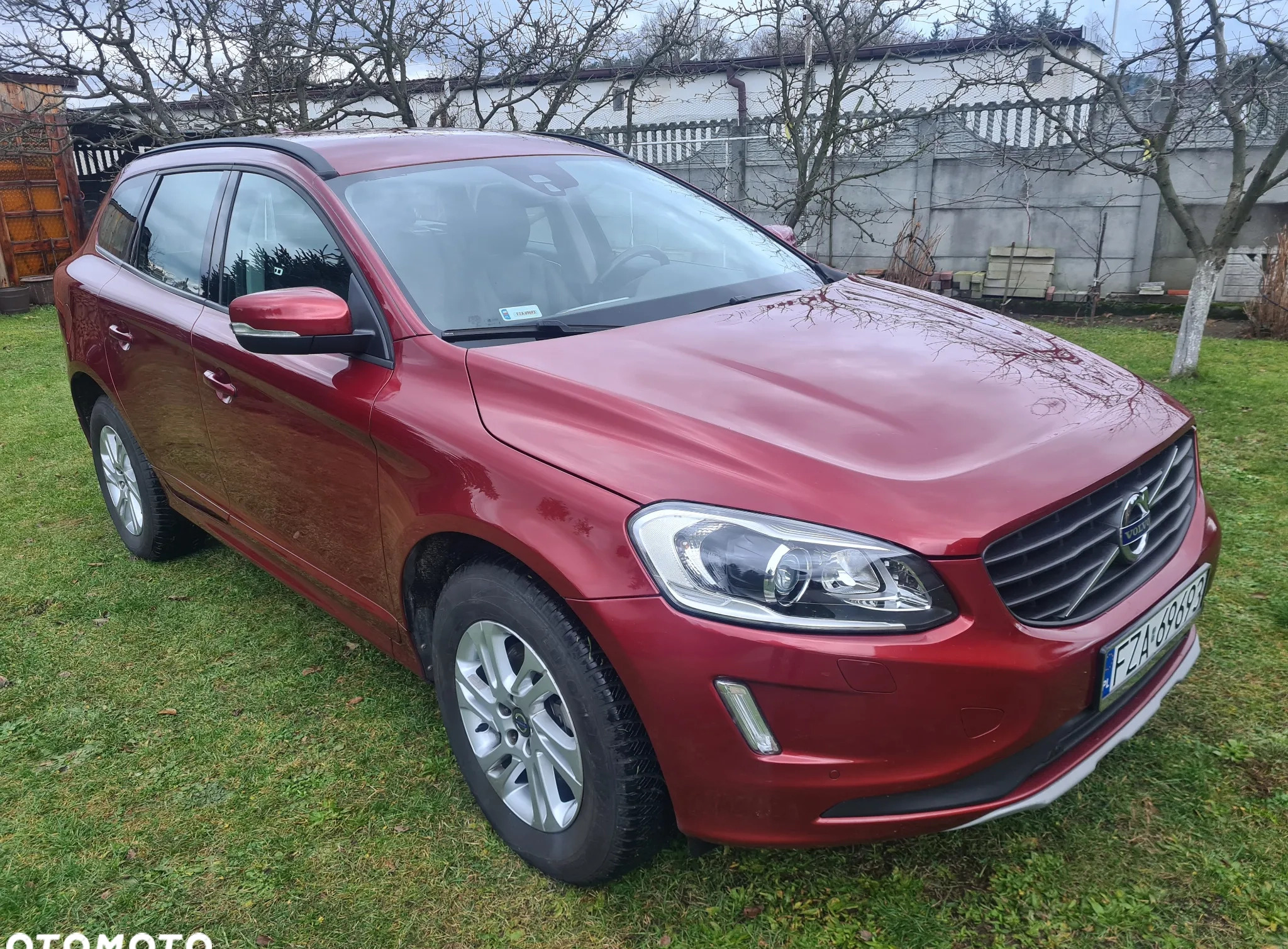 Volvo XC 60 cena 84000 przebieg: 128500, rok produkcji 2015 z Jasień małe 172